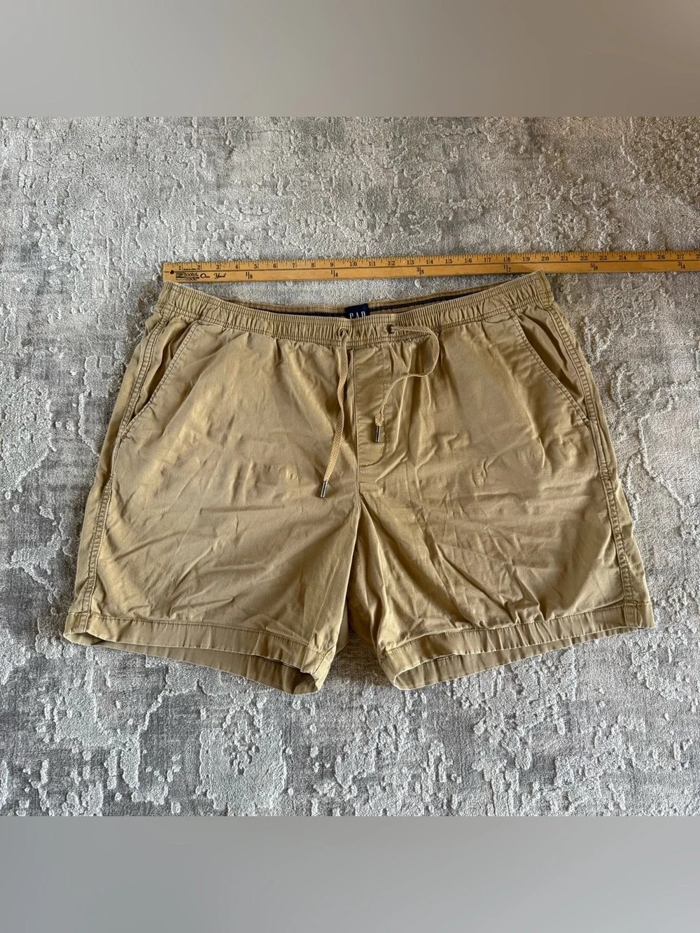 GAP men’s Tan Drawstring Everyday Shorts size XXL
